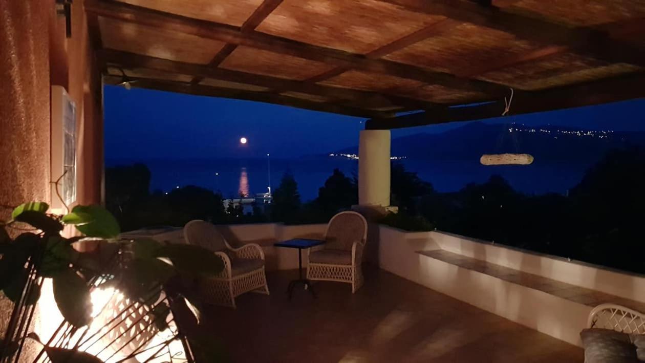 Couette-café La Rossa Salina (Sicily)
